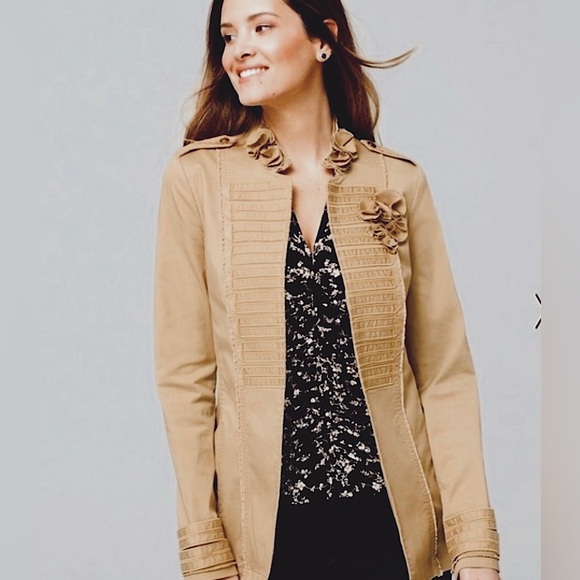 White House Black Market Jackets & Blazers - White House Black Market tan military style jacket.  Size 00P